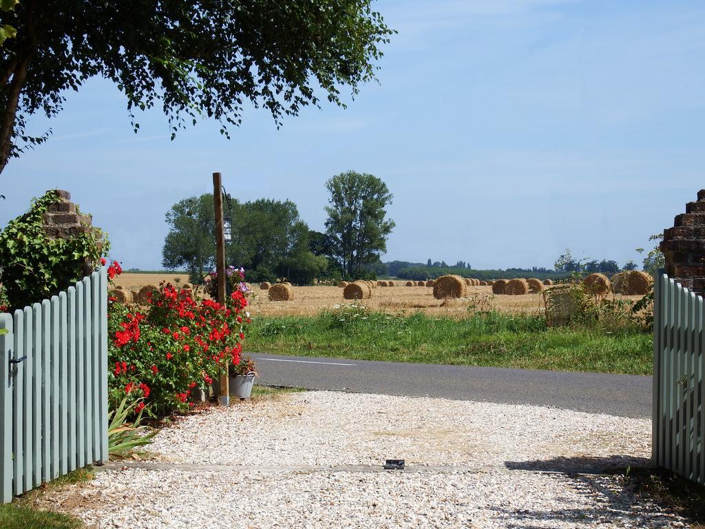 La Petite Saugere Villa Bosguérard-de-Marcouville Exterior foto